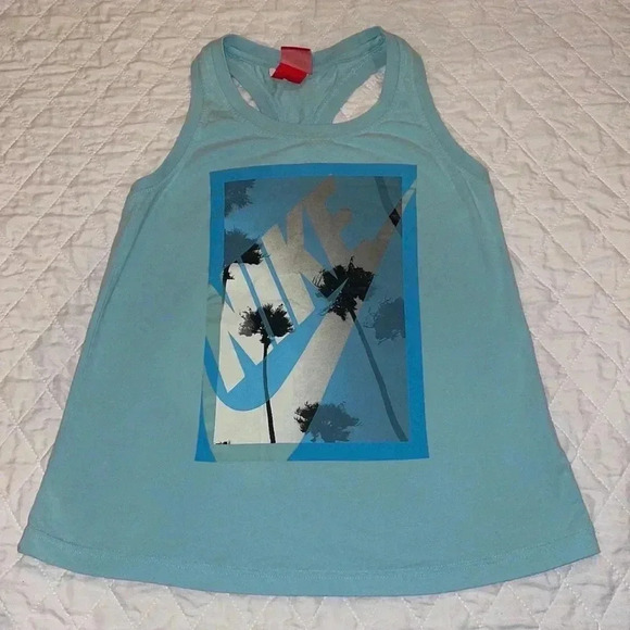 Nike racerback tank - Picture 1 of 4